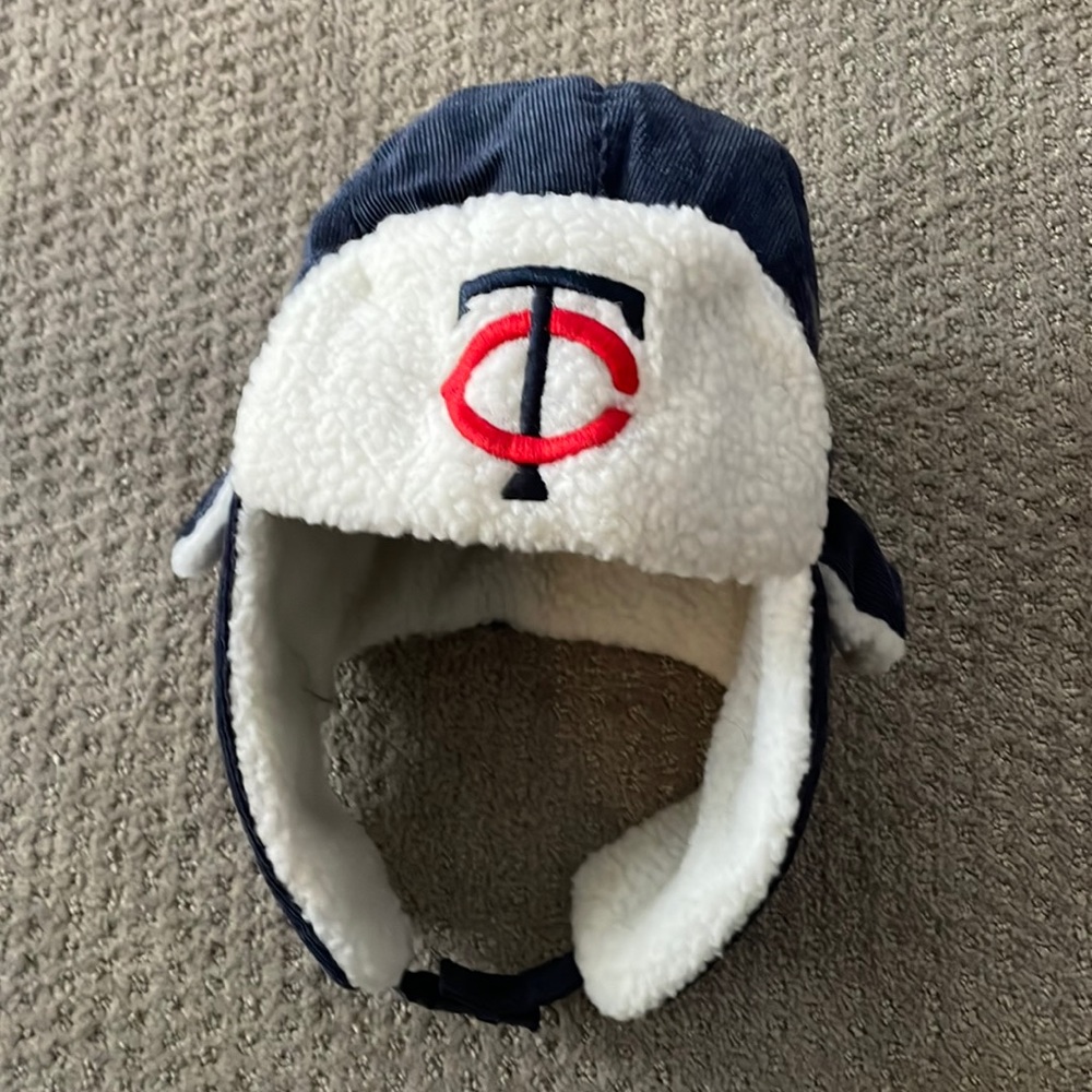 New Minnesota Twins 2021 Season Ticket Holder Bomber Trapper Hat Corduroy